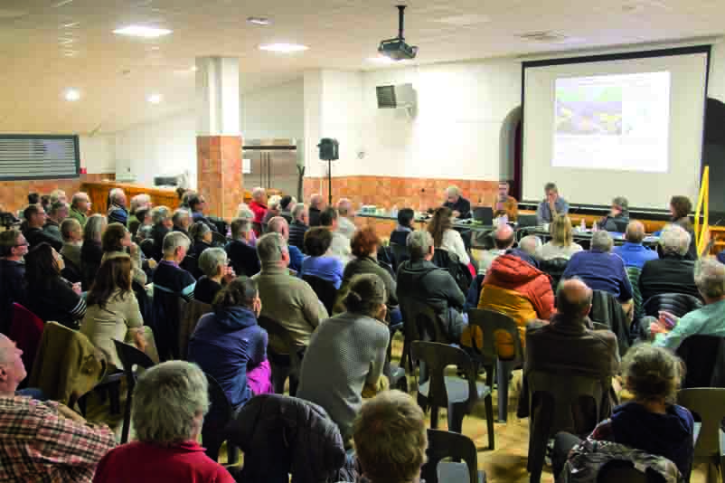 PLUiH : LA RÉUNION PUBLIQUE FAIT SALLE COMBLE À QUIÉ